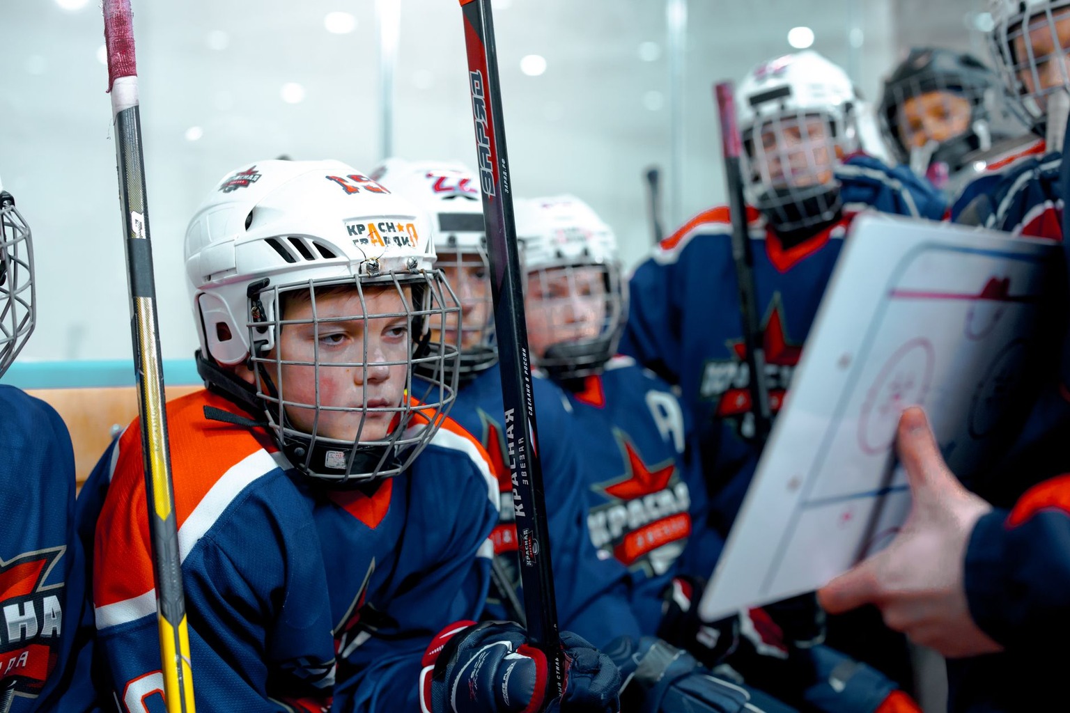 Les techniques de dribble pour contourner deux défenseurs en 2026 : guide complet — Gestion des espaces réduits et inspi